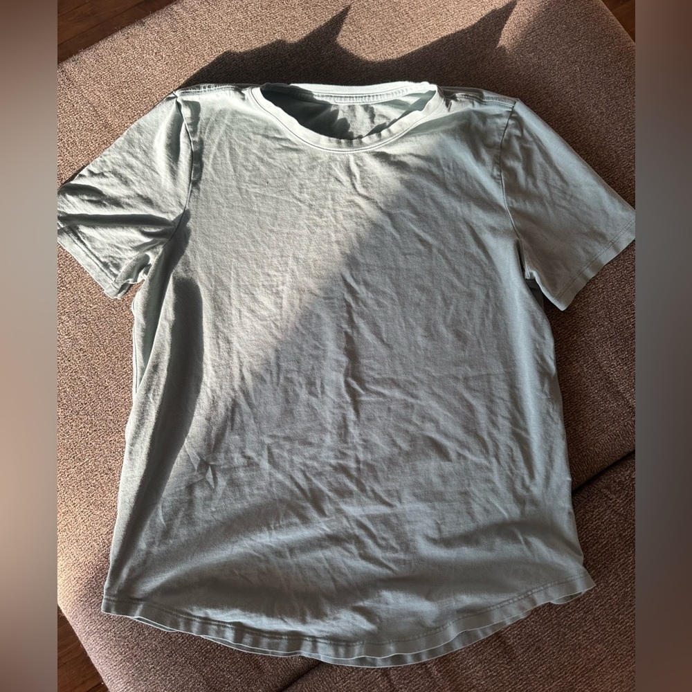 lululemon tshirt